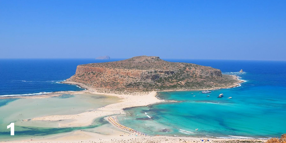 Elafonissi a Creta una distesa di acque poco profonde e sabbia bianca<